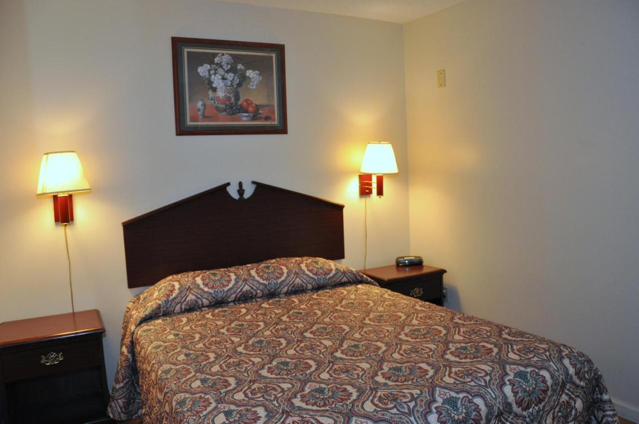 Merrimac Inn & Suites ويليامزبرغ المظهر الخارجي الصورة