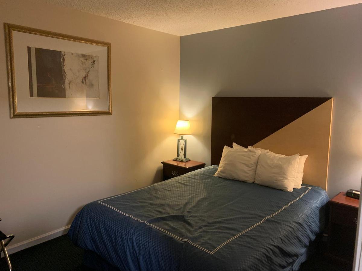 Merrimac Inn & Suites ويليامزبرغ المظهر الخارجي الصورة