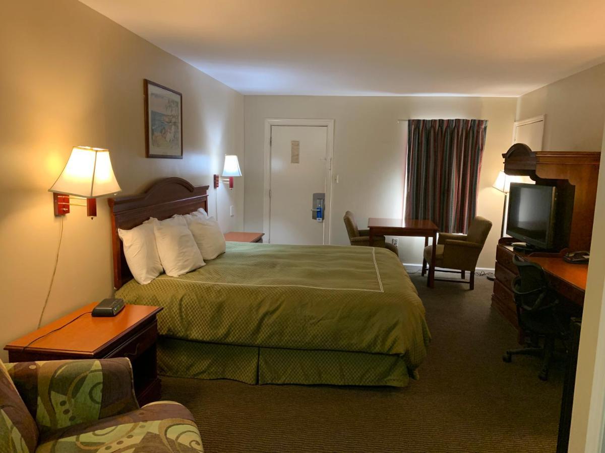 Merrimac Inn & Suites ويليامزبرغ المظهر الخارجي الصورة