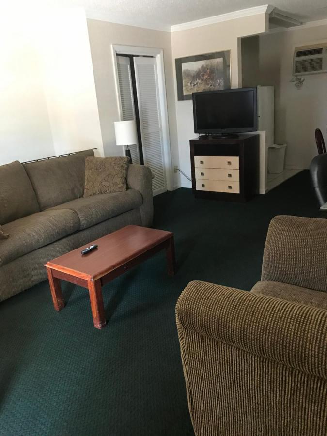 Merrimac Inn & Suites ويليامزبرغ المظهر الخارجي الصورة